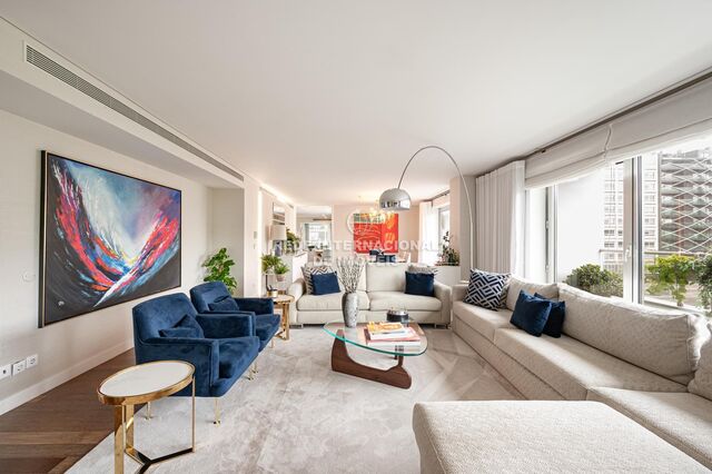 Apartamento T6 Como novo Avenidas Novas Lisboa - ar condicionado, arrecadação, piscina, jardim
