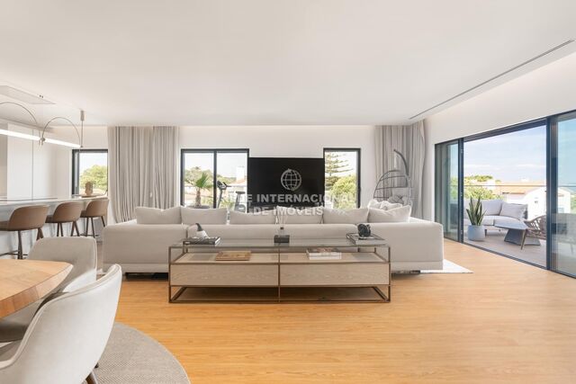 Apartment Duplex in the center 3 bedrooms Cascais - sea view, terrace, balcony, barbecue, swimming pool, air conditioning, store room