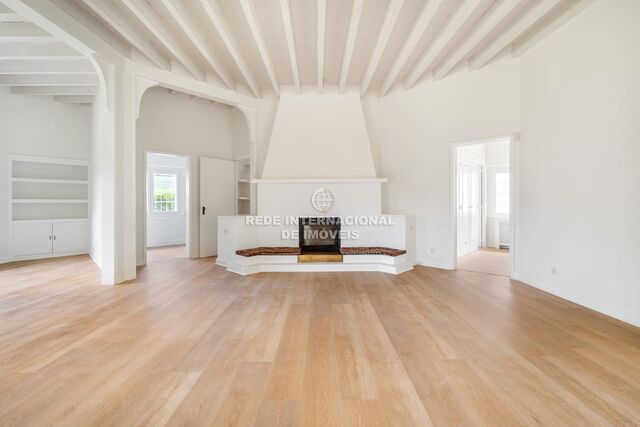 House V3 Estoril Cascais - fireplace, garden, store room, swimming pool, attic