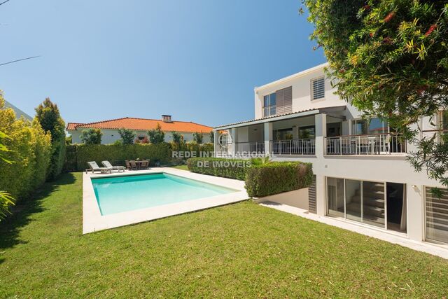 House nieuw excellent condition V5 Areia Cascais - balcony, air conditioning, garage, swimming pool, terrace, terraces, garden, alarm, equipped, balconies, underfloor heating