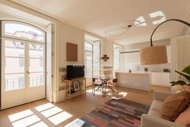 Apartment Modern T2 Baixa Santa Maria Maior Lisboa - air conditioning, balcony, kitchen