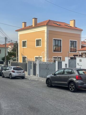 Moradia V4 Remodelada Cobre Cascais - isolamento térmico, terraço, lareira, garagem, excelente localização, ar condicionado