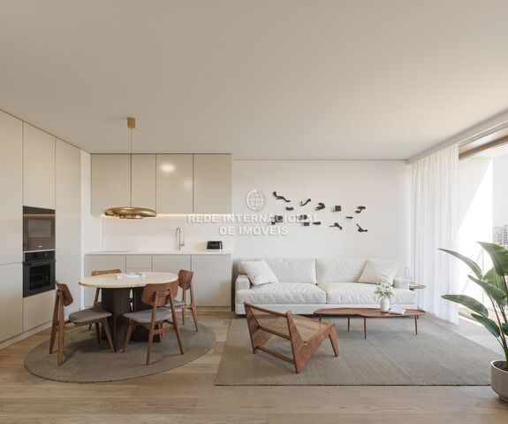 Апартаменты T2 современная Campo Grande Lisboa - сады, система кондиционирования, террасы, солнечные панели, веранды, веранда, терраса