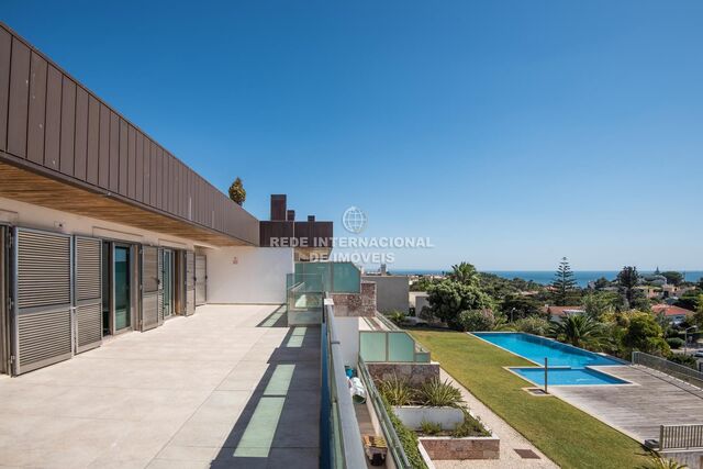 Apartment sea view 4 bedrooms Estoril Cascais - garden, swimming pool, air conditioning, terrace, fireplace, alarm, garage, sea view, kitchen, central heating
