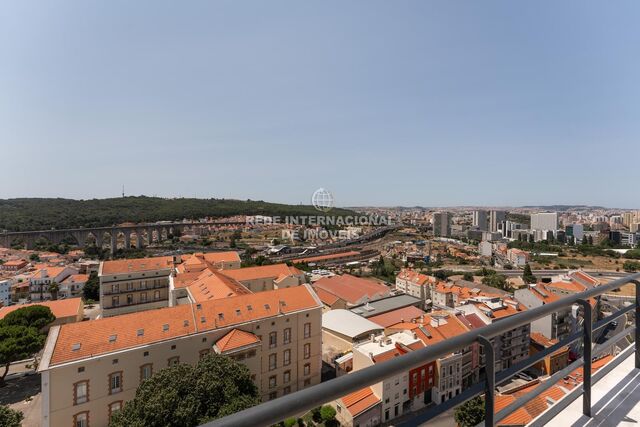 Apartment T5 Duplex Nova Campolide Lisboa - kitchen, balcony, store room, terrace, air conditioning