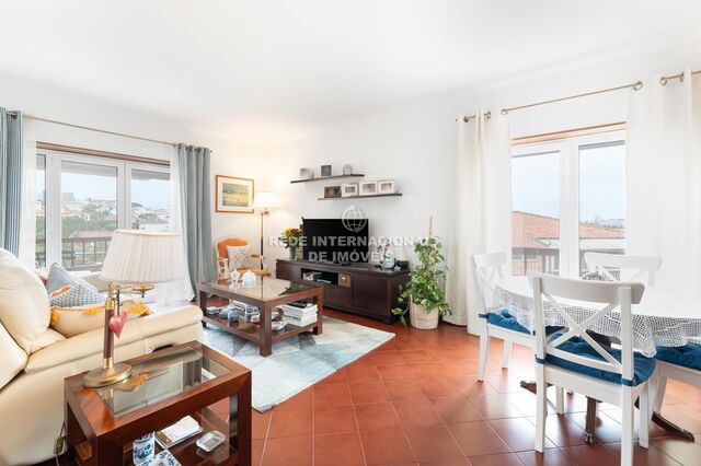 Apartment T3 Refurbished Murtal Parede Cascais - alarm, balcony, air conditioning, solar panel, double glazing, barbecue, terrace, sea view