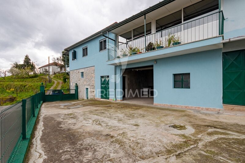 House V3 Arnoia Celorico de Basto - garage, fireplace, terrace