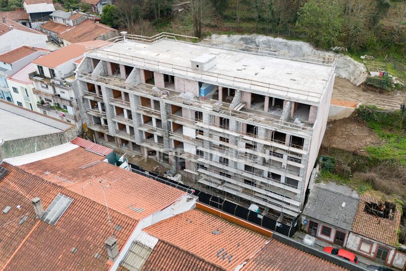 Apartment neue T0 Braga - air conditioning, solar panels