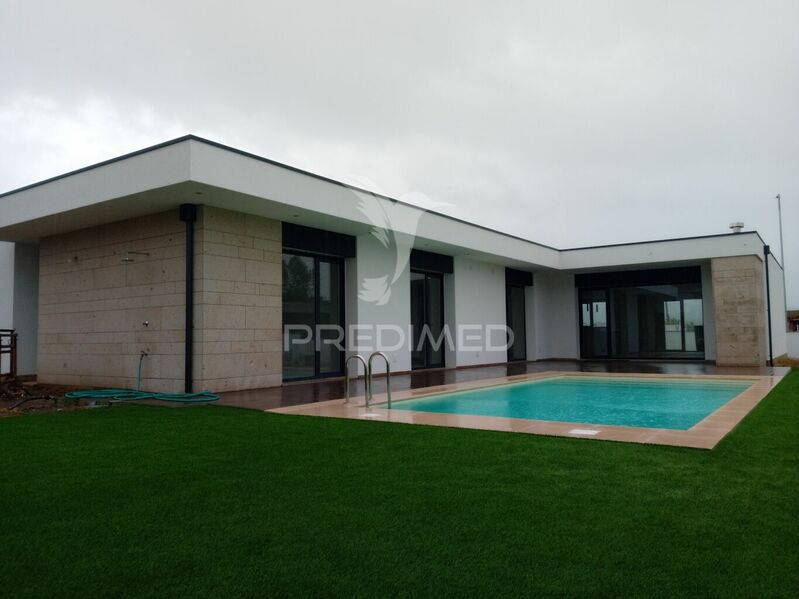 House nouvelle V4 Soutelo Vila Verde - garden, fireplace, swimming pool, barbecue, air conditioning, double glazing