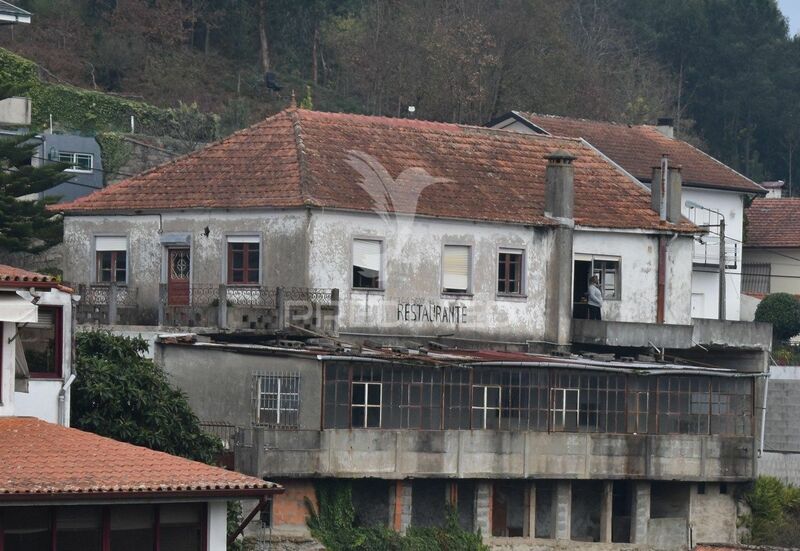 House V3 Gondomar - swimming pool, balcony, backyard, garage