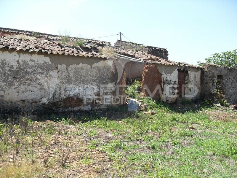 дом в руинах São Bartolomeu de Messines Silves