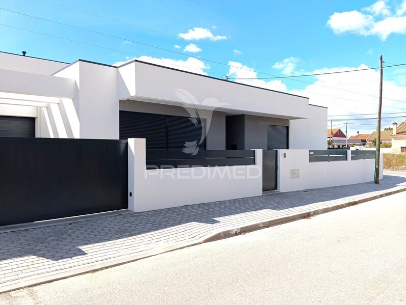 House Modern 3 bedrooms Fernão Ferro Seixal - double glazing, air conditioning, parking lot
