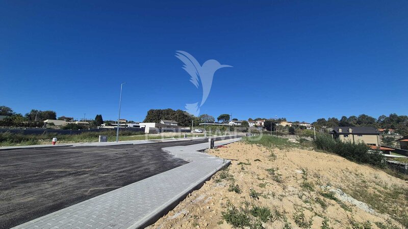 Lote de terreno - Soutelo, Vila Verde