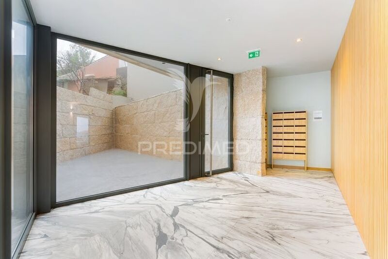 Apartamento no centro T1 Vila Nova de Gaia - vaga de garagem, garagem