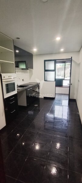 квартира T2 Oliveira do Douro Vila Nova de Gaia - гараж, парковочное место