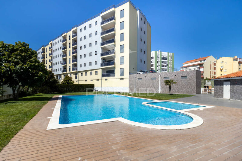 Apartment 3 bedrooms Amora Seixal - balconies, swimming pool, garage, balcony, barbecue, garden, playground, condominium, air conditioning