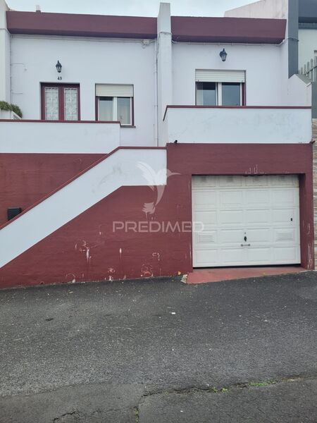 House V3 Refurbished Santa Luzia Angra do Heroísmo - marquee, excellent location, attic, garage