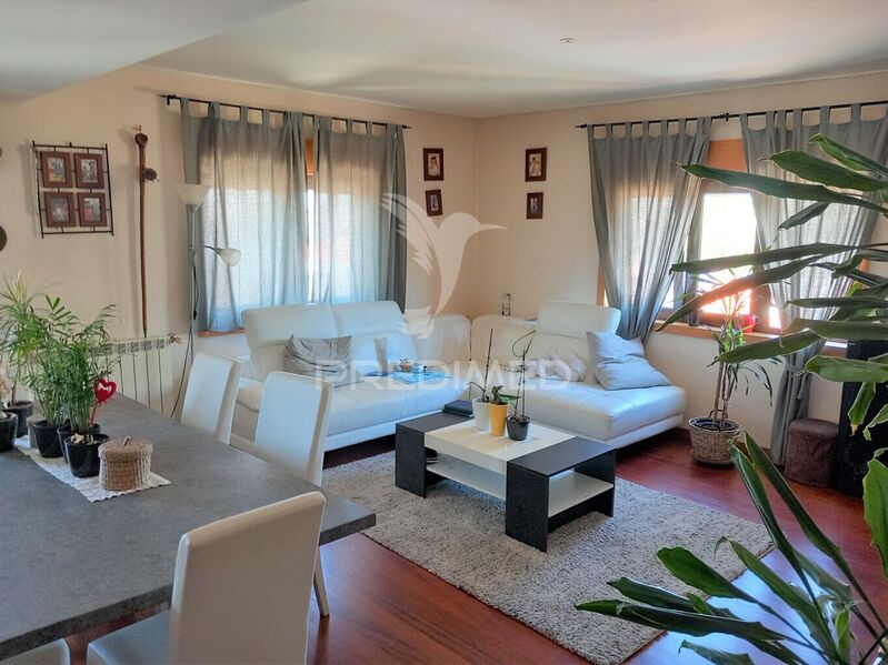Apartment 3 bedrooms in good condition Almada - garage, condominium, marquee, store room, swimming pool