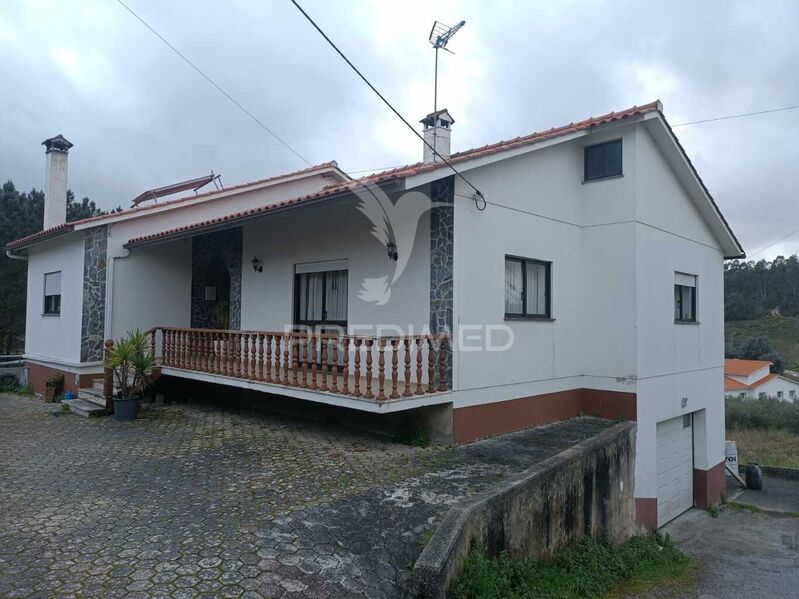 House Isolated 3 bedrooms Arrabal Leiria - central heating, fireplace, attic, garage, heat insulation, solar panels