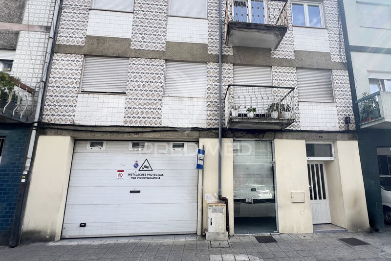 Armazém com 343m2 Braga - wcs
