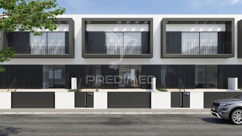 House townhouse V3 Braga - quiet area, garage, double glazing, central heating, air conditioning, alarm, solar panels