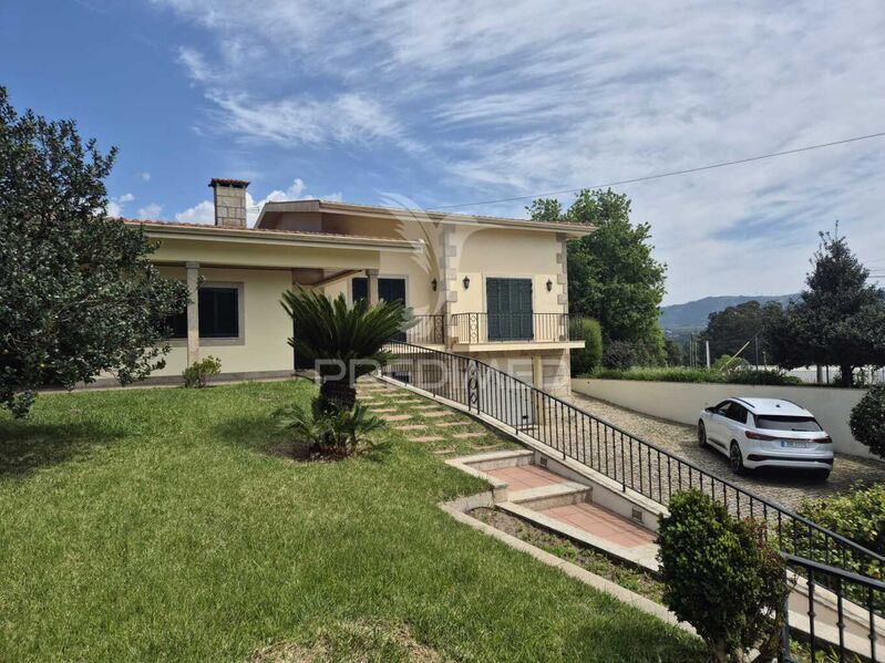 House Single storey V4 Lago Amares - garage, central heating