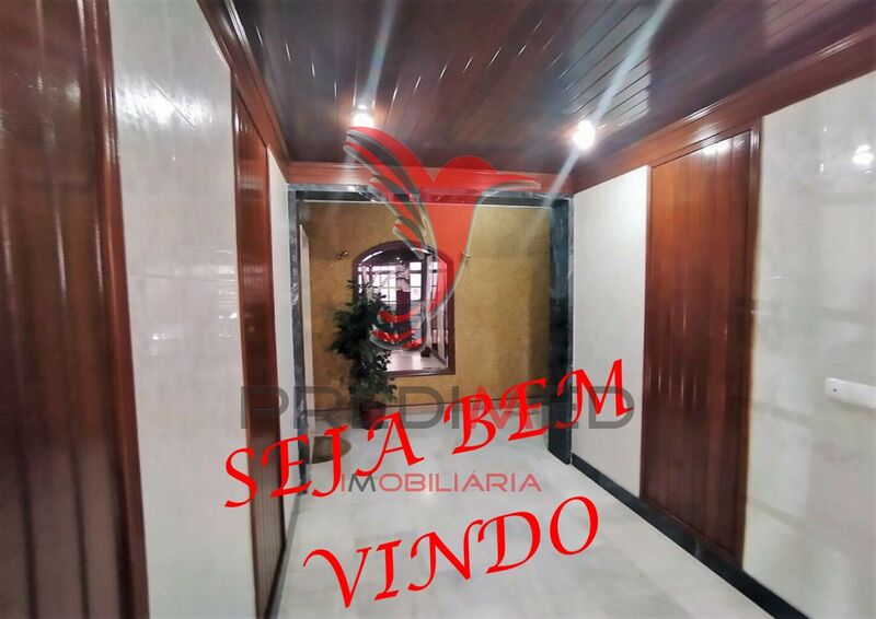 Apartamento T3 Corroios Seixal - garagem, lareira, muita luz natural