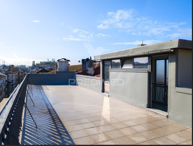 Appartement T2 au centre Porto - balcon, terrasse, garage