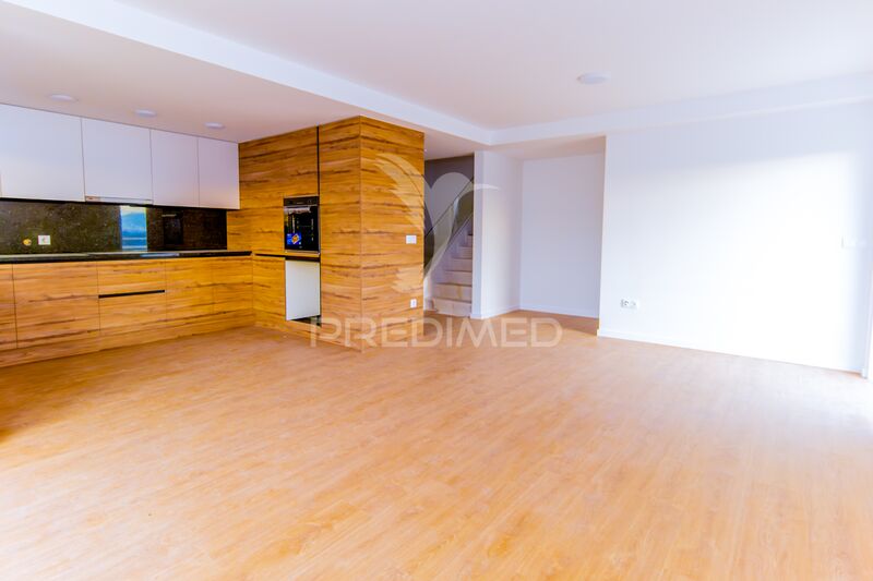 Apartment T3 Modern Vila Verde - air conditioning, balcony, kitchen, garage