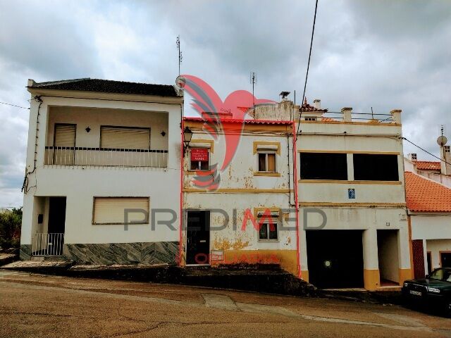 Para venda Casa V2 Montargil Ponte de Sor - quintal, terraço, sótão