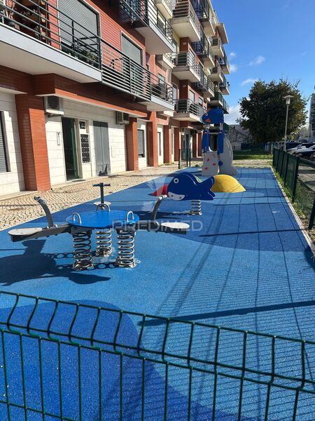 Appartement Moderne T3 Montijo - balcon, zone calme, garage, place de parking, excellente localisation