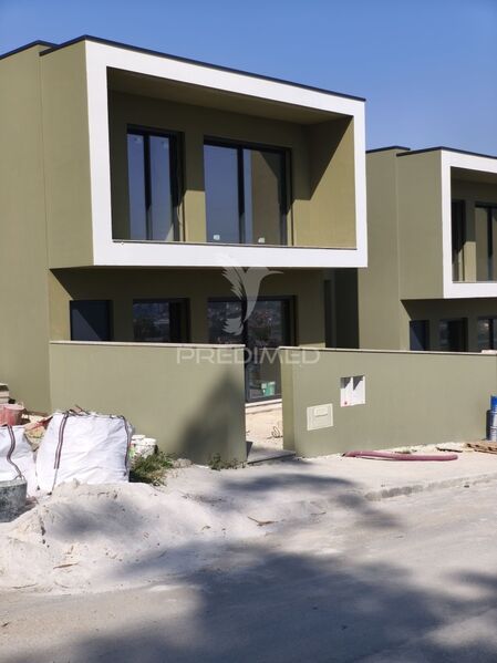 House/Villa nueva under construction V3 Santa Maria Oliveira Vila Nova de Famalicão - air conditioning, terrace, solar panels, garage, balcony, terraces, balconies