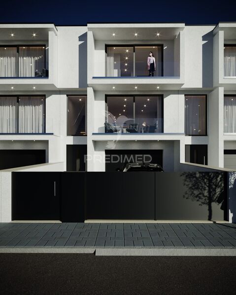 House V3 nieuw townhouse Braga - equipped kitchen, garage, automatic gate, air conditioning