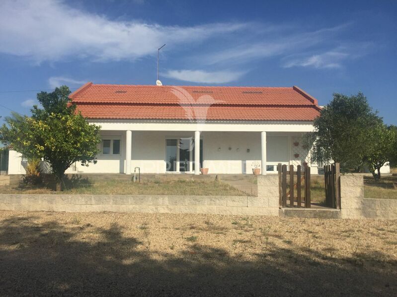 Farm V5 Samora Correia Benavente - swimming pool, water, orange trees, equipped, water hole, fruit trees, fireplace, good access, air conditioning, double glazing