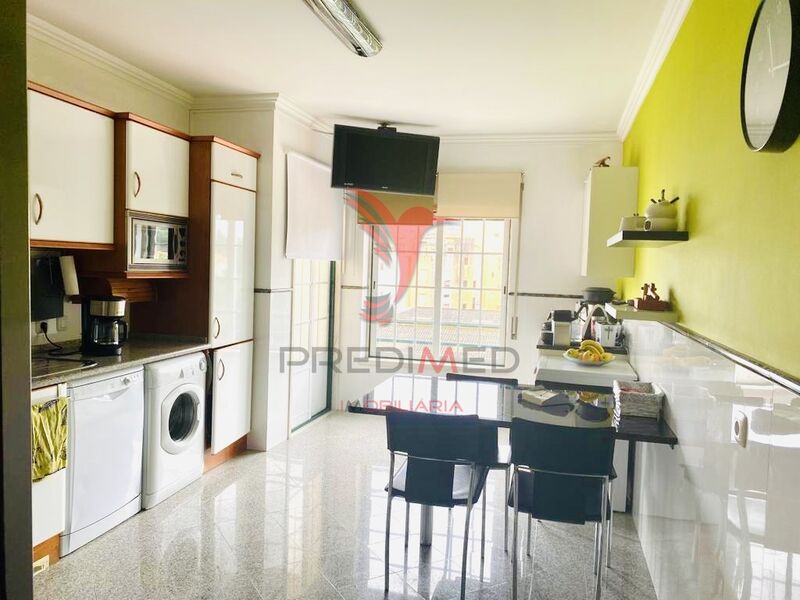 Apartamento Moderno T3 Mafra - garagem, varanda