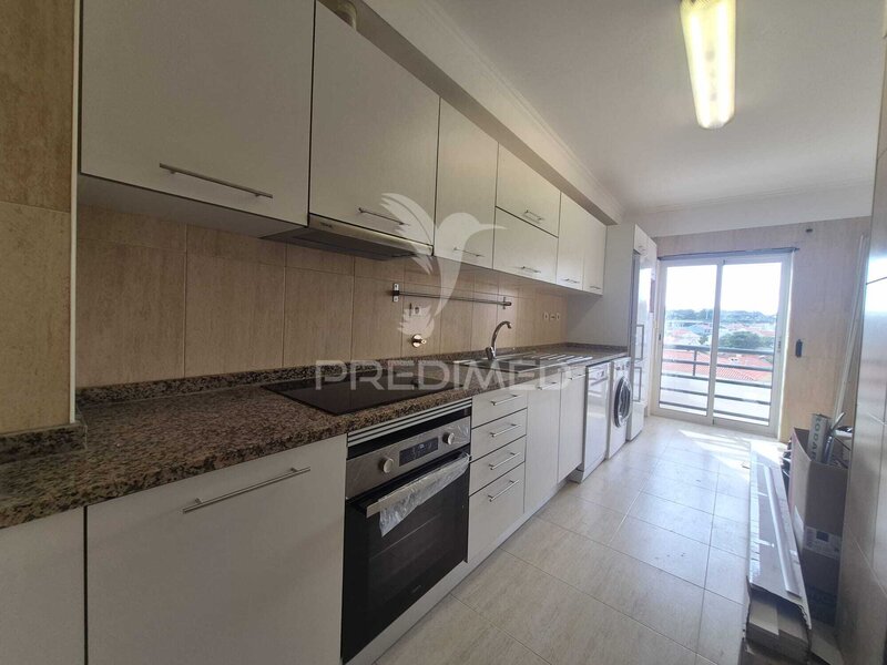 Wohnung Modern T2 Almada - 3. etage, balkone, zentralheizung, kessel
