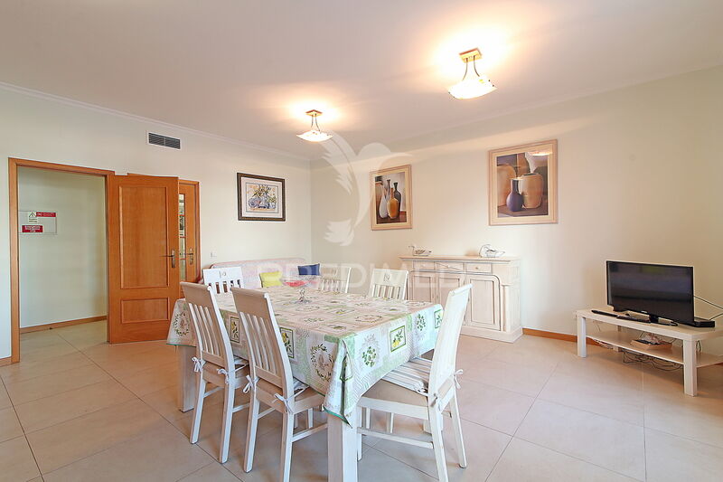 Apartment T2 Albufeira - , ,