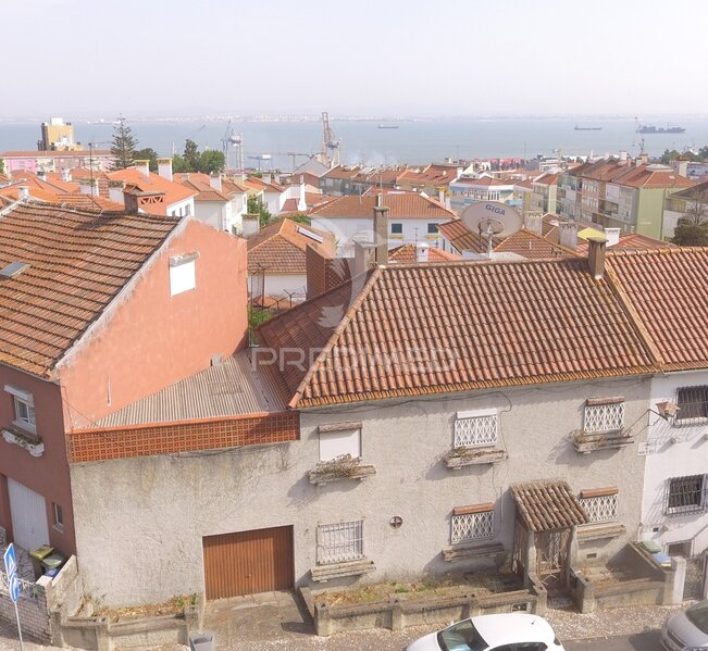 Maison Ancienne Beato Lisboa - jardin arrière, piscine, terrasse, cheminée, garage, vue rivière, sauna