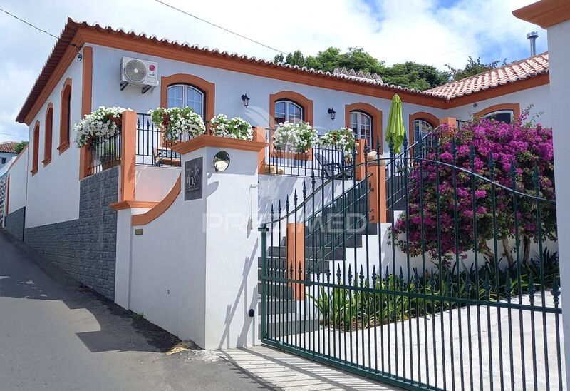 House Modern V3 São Bartolomeu de Regatos Angra do Heroísmo - air conditioning, garden, double glazing, garage, alarm, solar panels