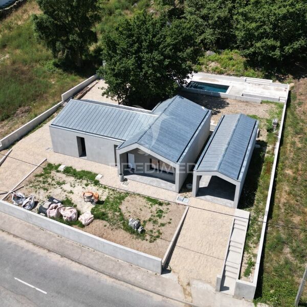 Home V3 nieuw Facha Ponte de Lima - swimming pool, air conditioning, garden, garage