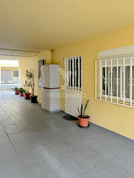Apartamento Remodelado T1 Alhos Vedros Moita - vidros duplos, arrecadação, mobilado, cozinha equipada, equipado