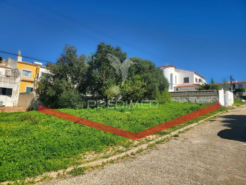 Land new with 309sqm Portimão