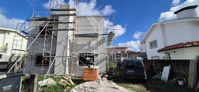 House V3 Modern Palmeira Braga - air conditioning, garage, underfloor heating, garden