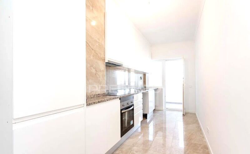 Apartment T3 Portimão - , ,