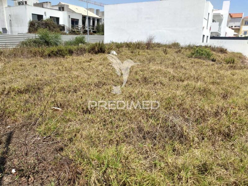Terreno com 327m2 Porto Covo Sines