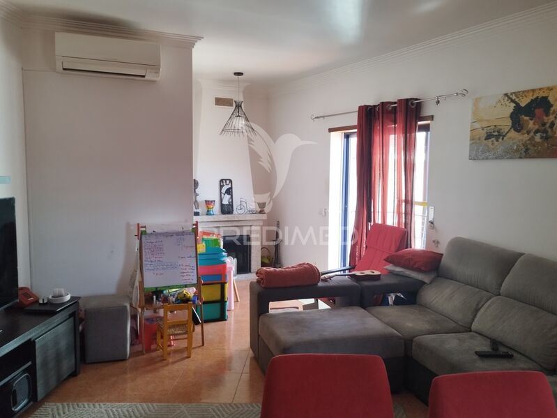 Apartamento T3 no centro Portalegre - r/c, varanda, ar condicionado, garagem