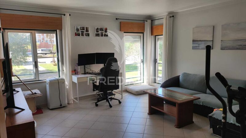 Apartment excellent condition 2 bedrooms Corroios Seixal - equipped, store room