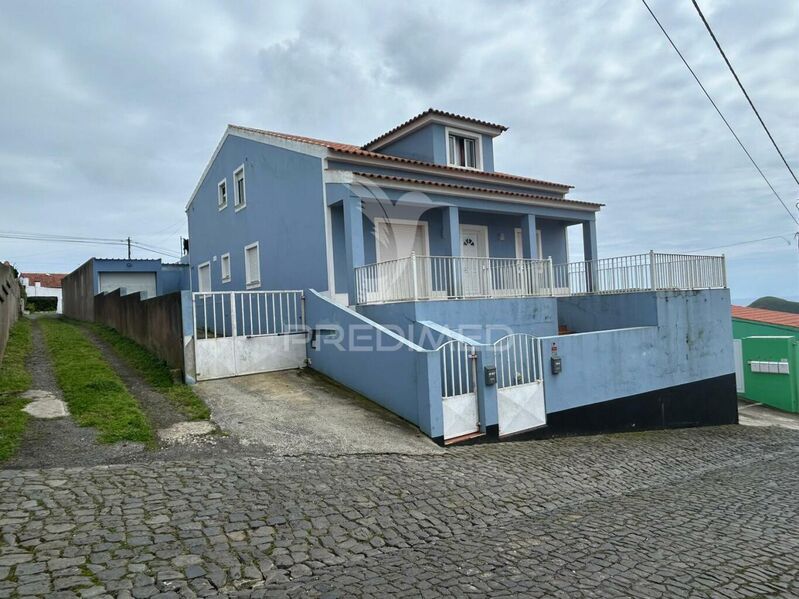 House V6 Feteira Angra do Heroísmo - garage, balconies, balcony