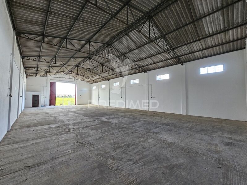 Armazém Industrial com 300m2 Aljustrel