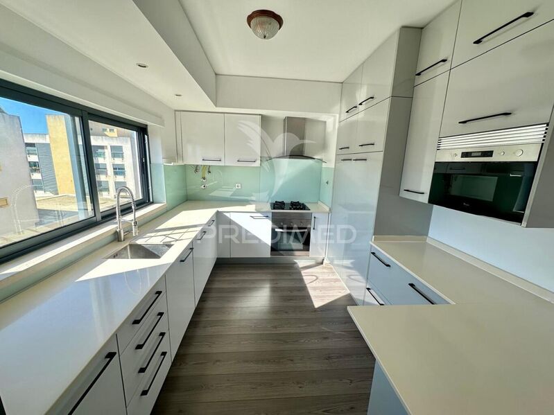 Apartamento T2 Sines - lareira, arrecadação, isolamento térmico, garagem, alarme, vidros duplos, equipado, ar condicionado